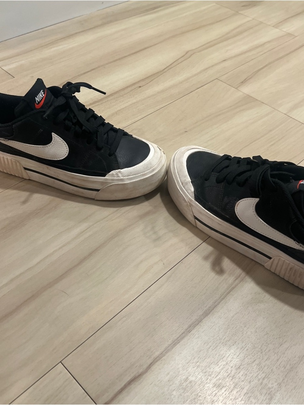 Nike Black and White Low-Top Skate Sneakers - Picture 2 of 5
